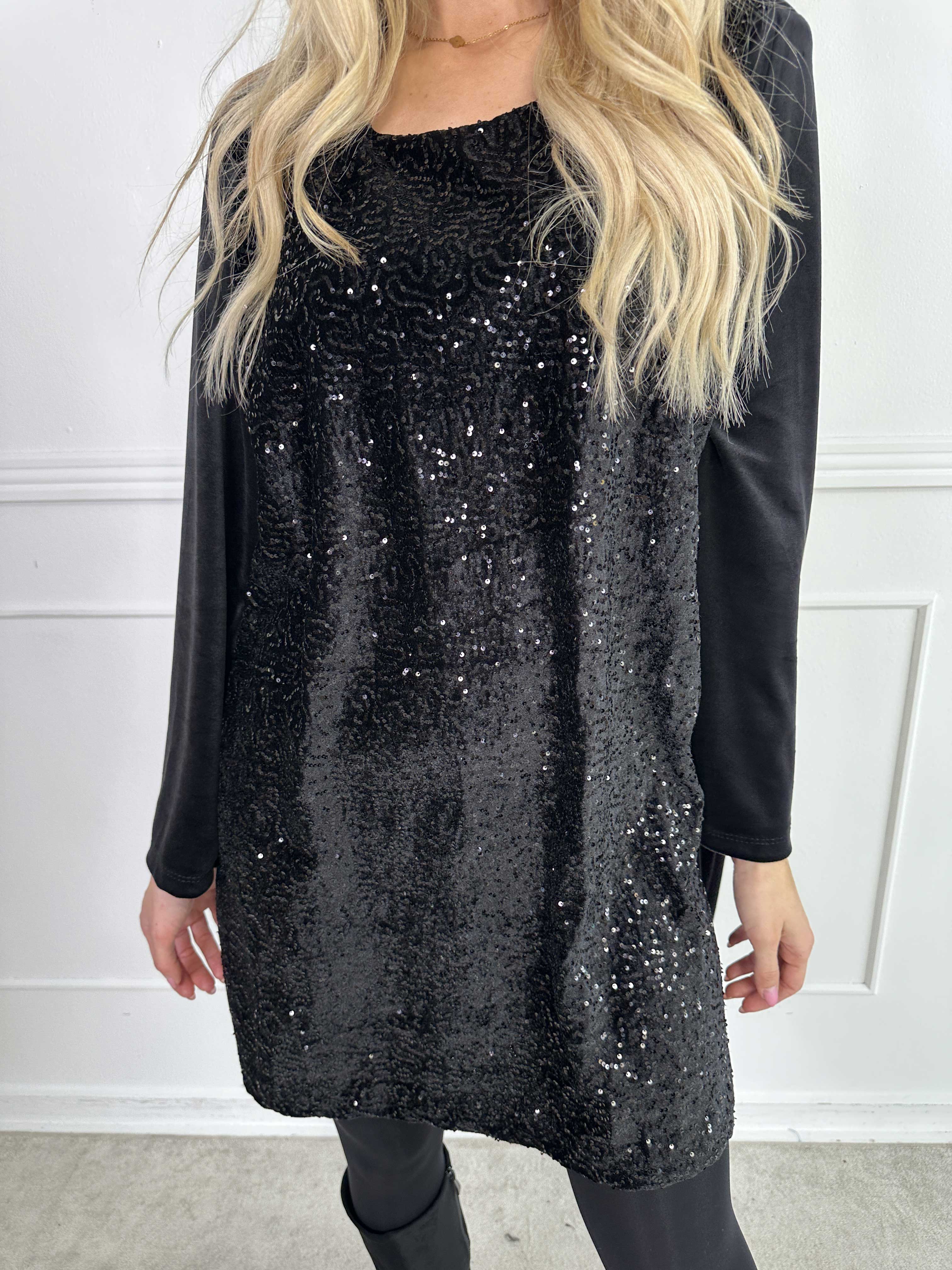 Eumonia - Blød tunikakjole med pailletter